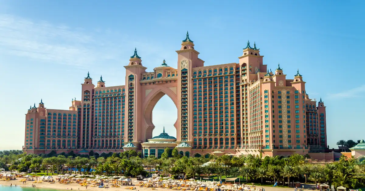 Atlantis The Palm Dubai Review: Luxury, Dining & Experiences